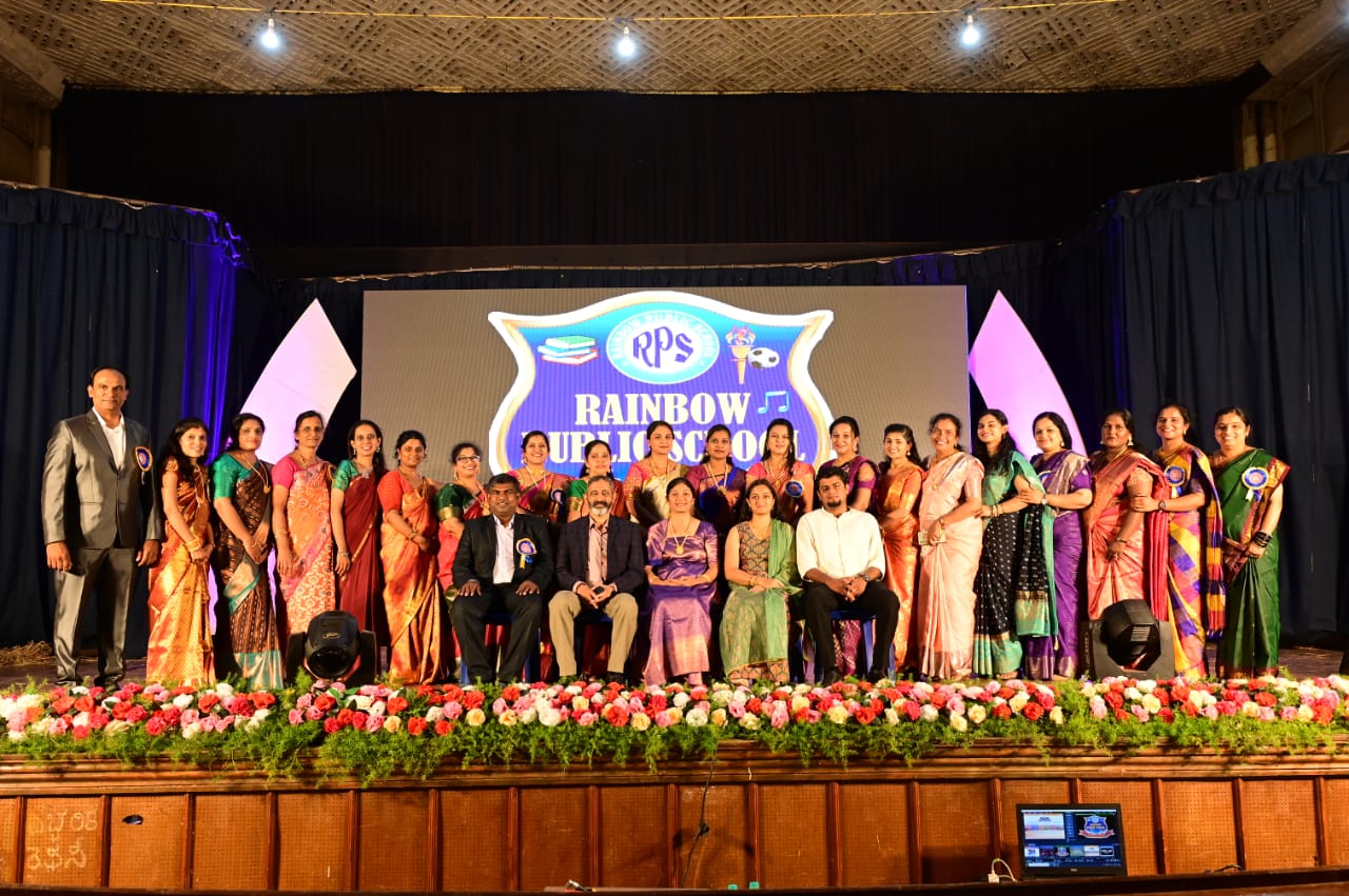  CLICK ON LINK TO SEE 2023-2024 RPS Annual Day Photos